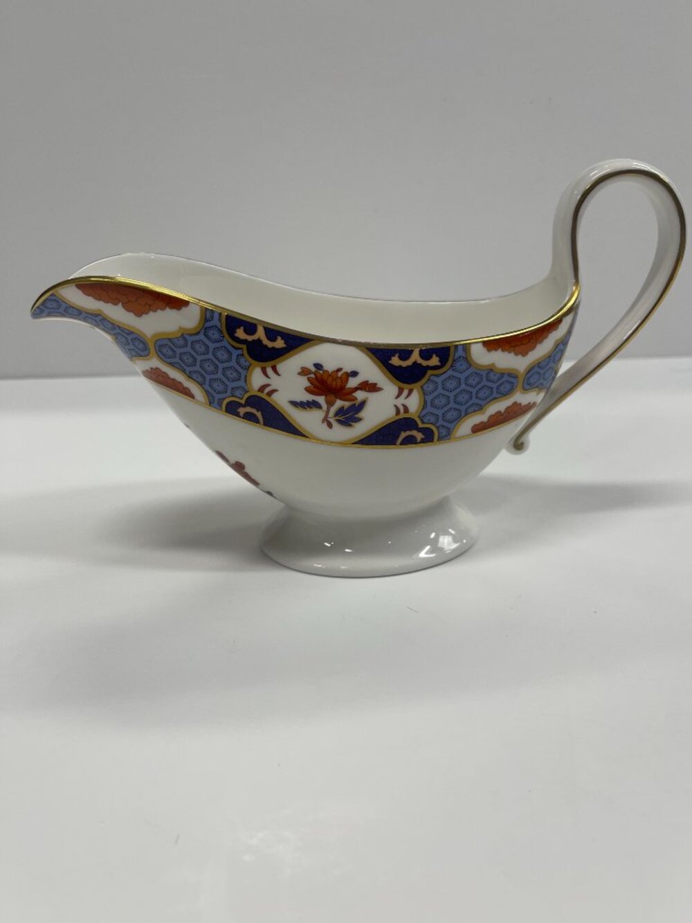 Vintage Spode Shima Y8172-B 8.5” Fine Bone China Gravy Boat